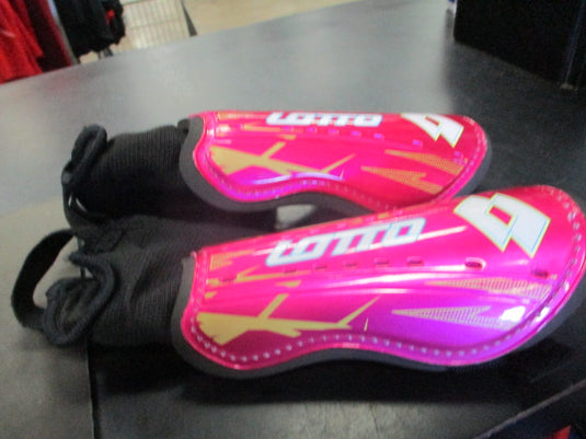 Used Lotto Youth Medium 3'11" - 4'6" Soccer Shin Guards