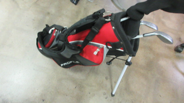 Load image into Gallery viewer, Used Wilson Profile JGI Junior 3-Piece Set Driver, Wedge, Short Iron W/ Bag - RH
