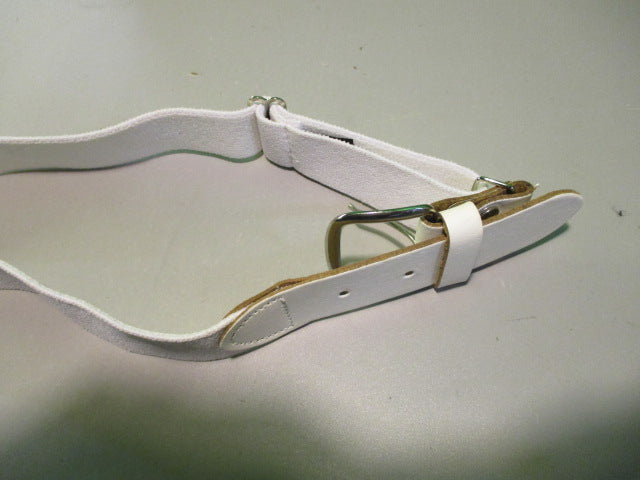 Load image into Gallery viewer, Used White Youth BASEBALL BELT
