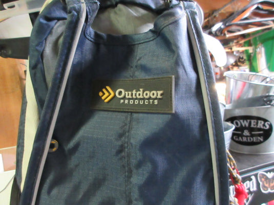 Used Outdoor Products Iceberg Hydration Pack