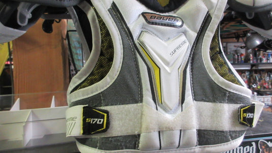 Used Bauer Supreme S170 Shoulder Pads - Medium