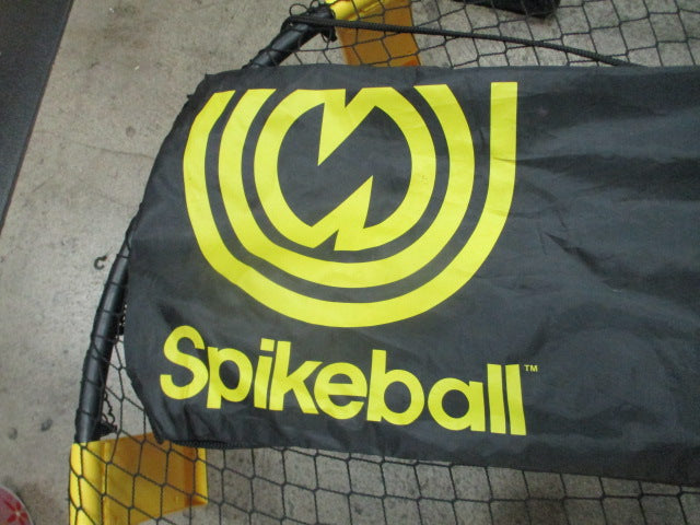 Load image into Gallery viewer, Used Spike Ball W/ Bag - 2 Balls
