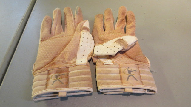 Load image into Gallery viewer, Used Mizuno Youth Medium Batting Gloves
