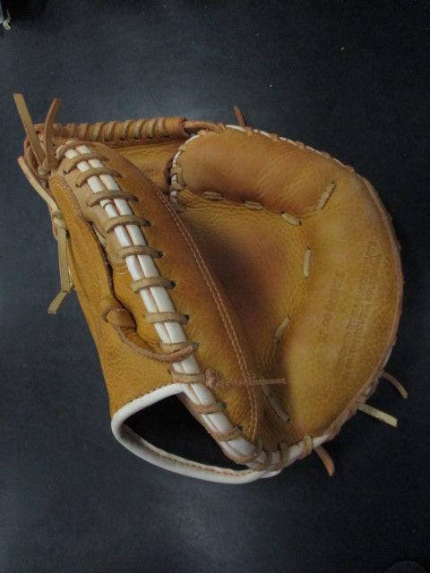 Load image into Gallery viewer, Used Marucci Acadia Series 32" RHT Catcher's Glove
