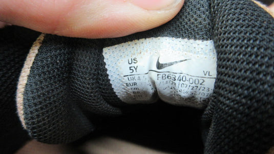 Used Nike Trout Baseball Cleats - Size Youth 5 -
