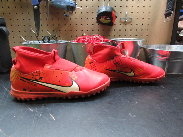 Load image into Gallery viewer, Used Nike Zoom Mercurial Superfly 9 Academy Indoor Soccer Shoes - Size Youth 5
