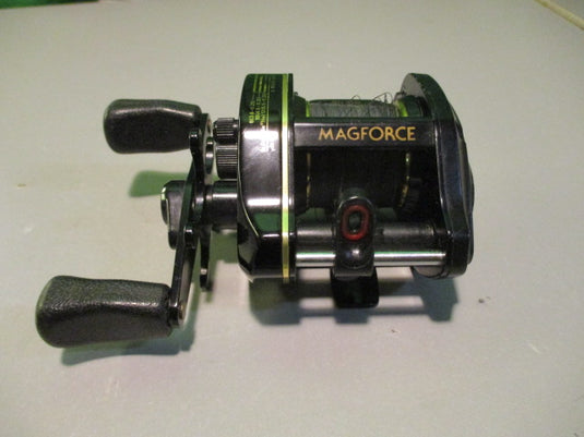 Used DAIWA MagForce Procaster PMA15 FISHING REEL