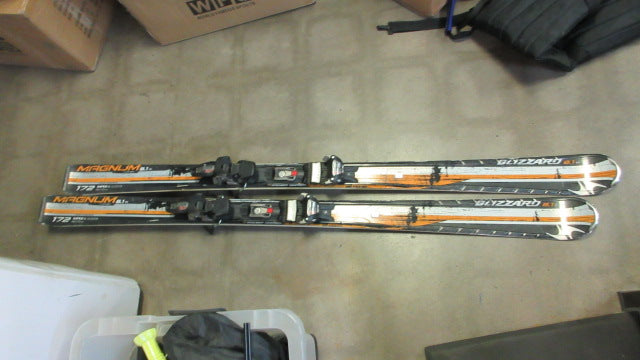 Load image into Gallery viewer, Used Magnum Blizzard Max 8.1 TI 172cm Skis
