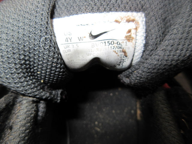 Load image into Gallery viewer, Used Nike Alpha Menace 2 Shark Football Cleats - Size Youth 4
