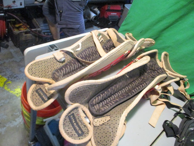 Load image into Gallery viewer, Used Adult Red Catchers Shin Guards
