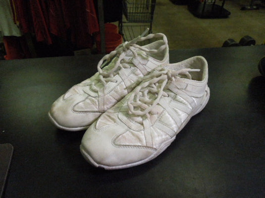 Used Nfinity Evolution Cheerleading Shoes Size 8.5