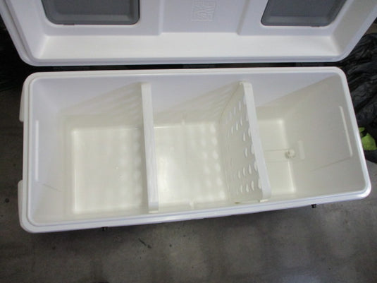 Used Igloo Maxcold 165 Cooler