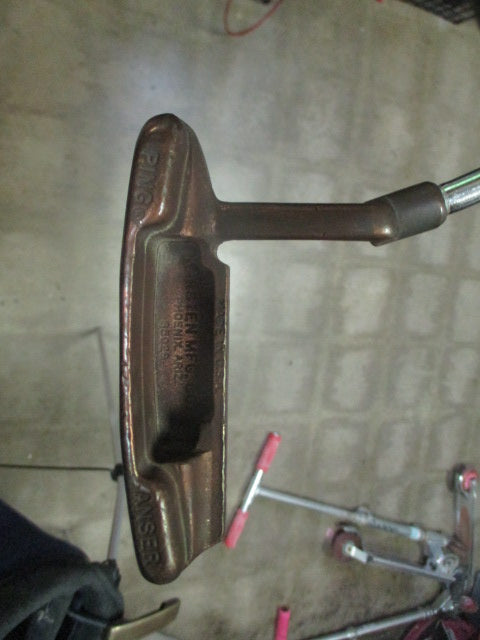Load image into Gallery viewer, Vintage Ping Anser beryllium RH 35" Putter
