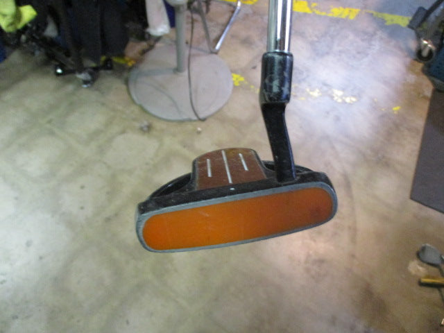 Load image into Gallery viewer, Used Alien AAQ7 RH Putter34&quot;
