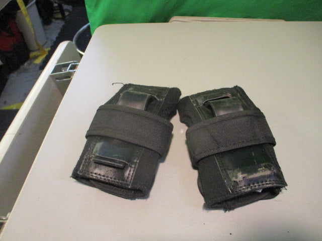 Load image into Gallery viewer, Used Pro Tec Youth Wrist Guards
