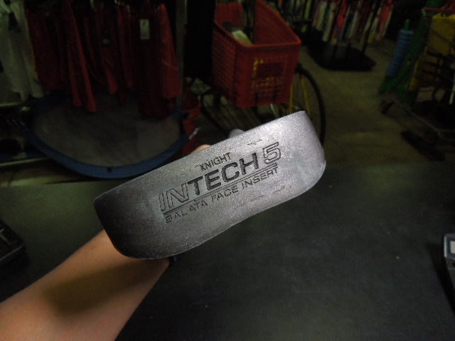 Load image into Gallery viewer, Used Knight InTech 5 Right Hand 33" Putter
