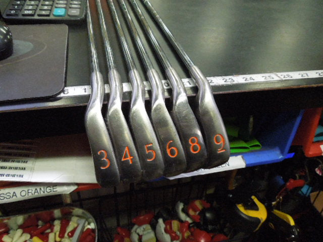 Load image into Gallery viewer, Used PowerBilt TPS 6pc Left Hand Iron Set 3-9 No 7 Iron
