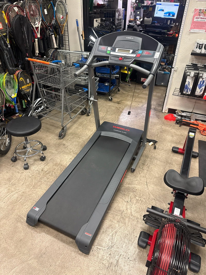 Load image into Gallery viewer, Used Weslo Cadense 5.9i Fold Up Bluetooth Treadmill
