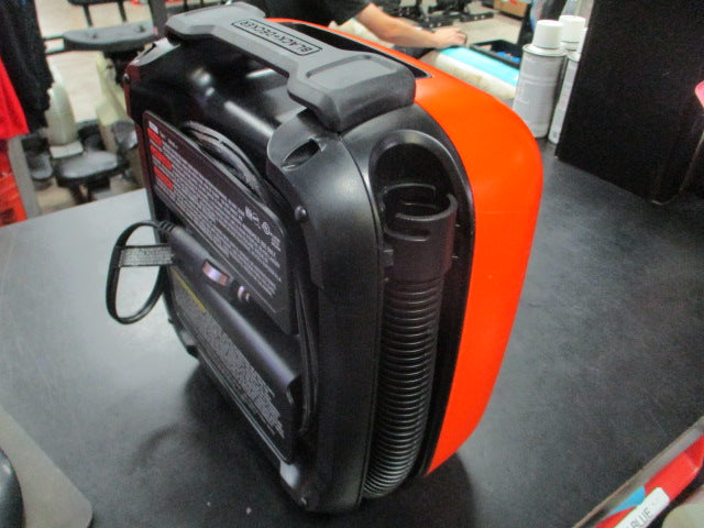 Load image into Gallery viewer, Like New Open Box BLACK+ DECKER 12V DC Multipurpose Inflator
