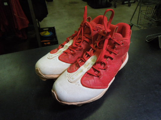 Used Under Armour BH SHOW Baseball Cleats Size 4.5Y