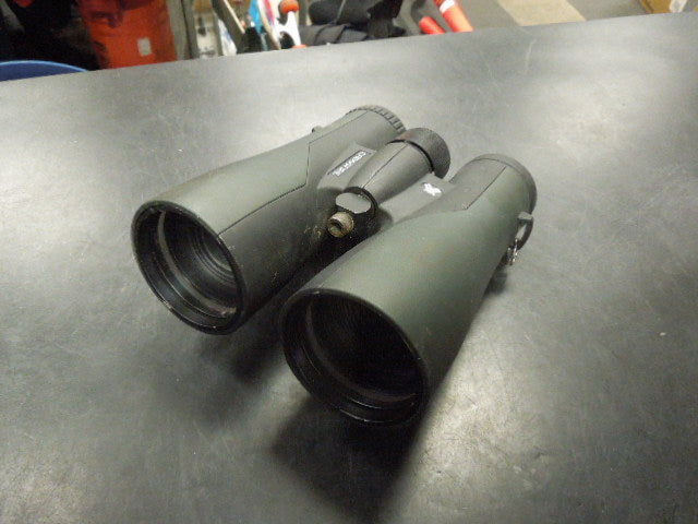 Load image into Gallery viewer, Used Damaged Vortex Crossfire HD Roof Prism Binoculars Missing Eye Cushions
