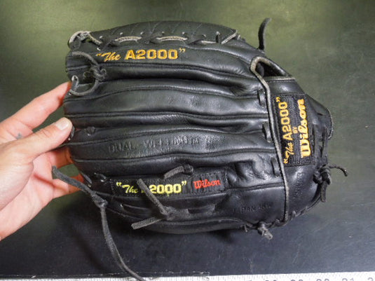 Used Wilson The A2000 Pro Stock XLC Dual Hinge JP AKW Right Hand 12" Glove