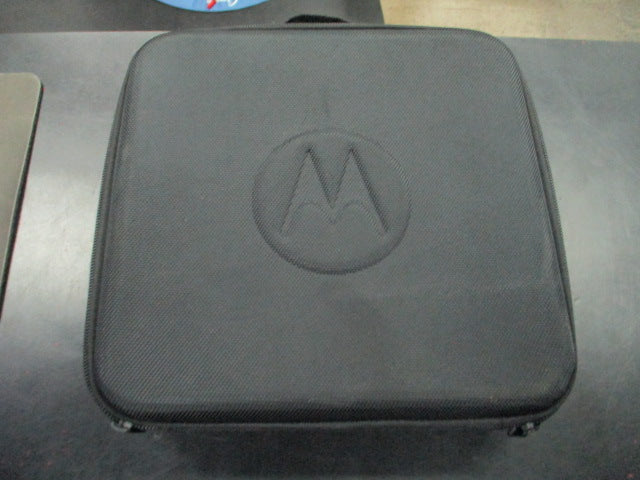 Load image into Gallery viewer, Used Motorola TalkAbout T4XX Walkie Talkie Set w/ Carry Bag
