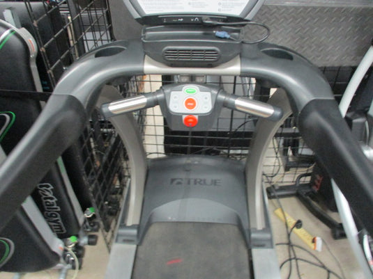 Used TRUE CS550 Commercial Treadmill With 15" Touch screen