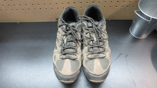 Load image into Gallery viewer, Used Hi-Tec Ravus Vent Lite Low WP 7 Hiking Shoes - Size 10
