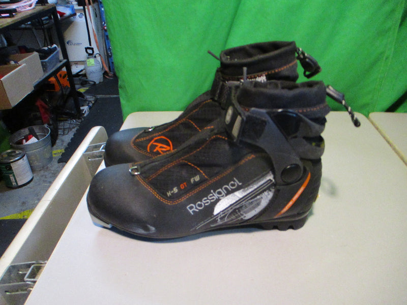Load image into Gallery viewer, Used Rossignol H-5 OT FW NNN Cross Country Ski Boots Size 40
