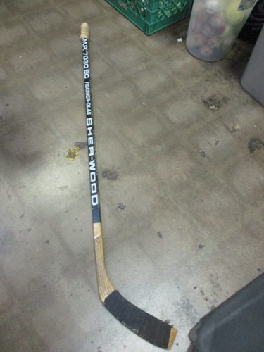 Used Sher-Wood Feather-Glas 7030 B Hockey Stick