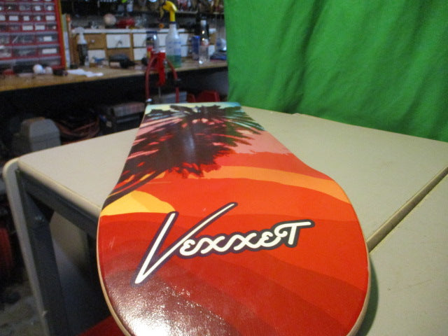 Load image into Gallery viewer, Used Vexxet Skateboard Deck
