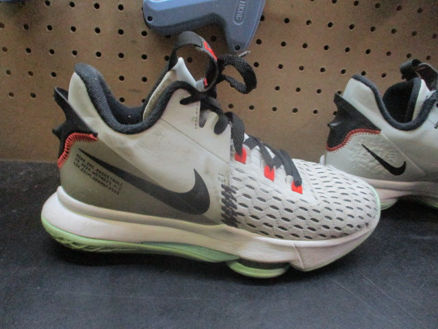 Load image into Gallery viewer, Used Nike LeBron Witness 5 Pure Platinum Light Dew - Size 7.5
