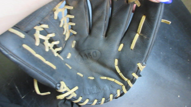 Load image into Gallery viewer, Used Wilson A950 11.75" Leather Glove - RHT
