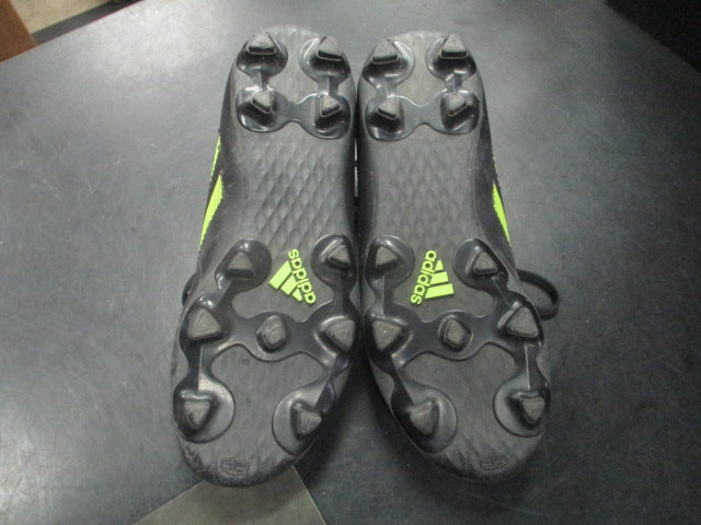 Load image into Gallery viewer, Used Adidas Three Stripe Soccer Cleats Size 2
