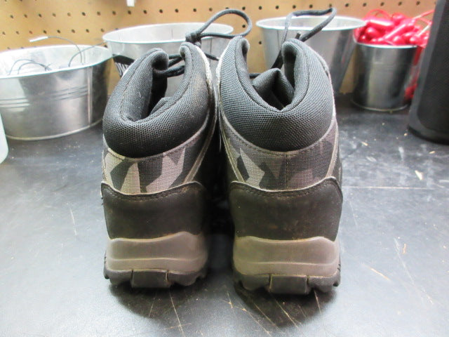Load image into Gallery viewer, Used TERREX Hyperhiker Mid Hiking Shoes - Size 3
