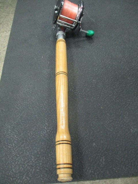 Load image into Gallery viewer, Used Hurricane Groupper Digger 6' 6' Rod With PENN Longbeach 66 Reel
