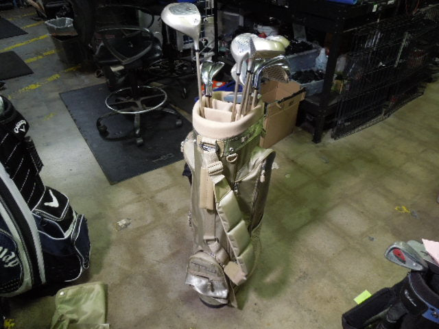 Load image into Gallery viewer, Used Tech Edge Complete Ladies 12pc Right Hand Golf Club Set with Carry Bag
