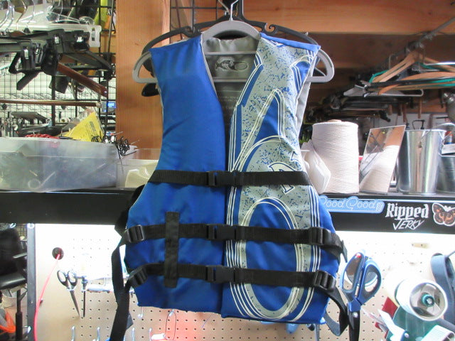 Load image into Gallery viewer, Used X20 Life Jacket - Size Adult
