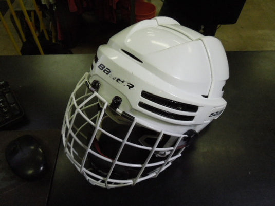 Used Bauer Re-Akt White Hockey Helmet Size Large w/ Mask