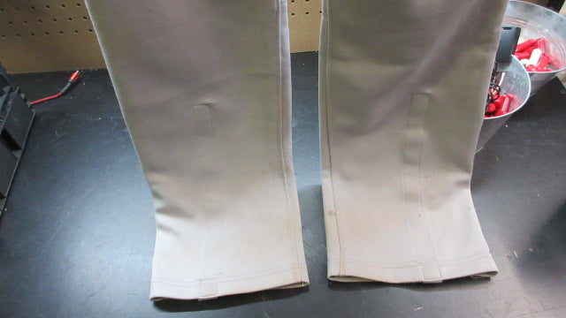 Load image into Gallery viewer, Used Easton Open Bottom Baseball Pants - Size Medium

