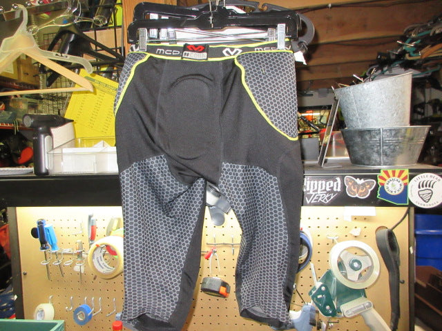 Load image into Gallery viewer, Used McDavid Rival 7-Pad Integrated Football Girdle - Adult
