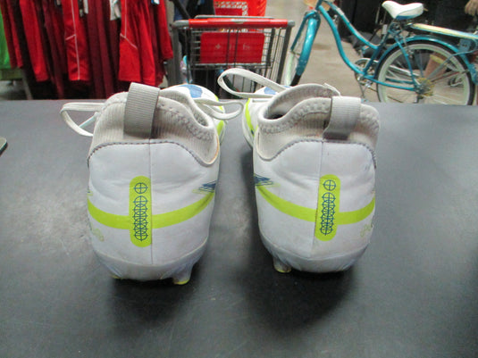 Used Nike Phantom Soccer Cleats Size 4