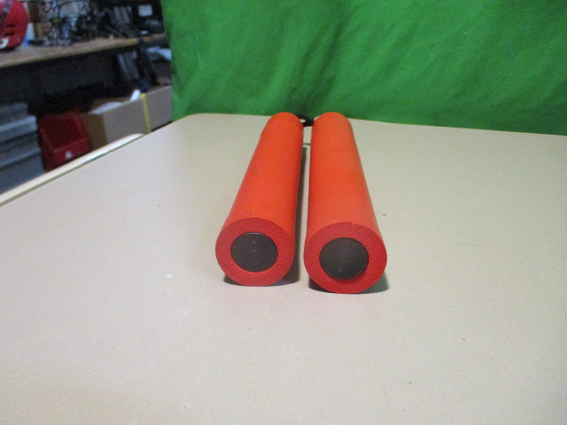 Load image into Gallery viewer, Used Foam Nun chucks
