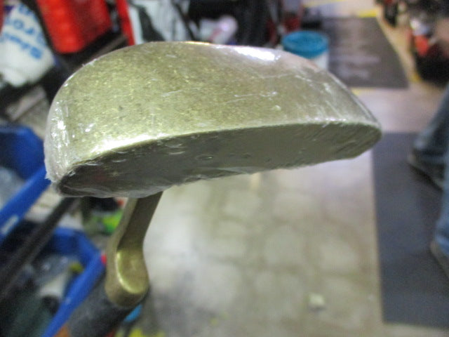 Load image into Gallery viewer, Used Angus Mackay Clubmakers Wood Shaft 35" Putter
