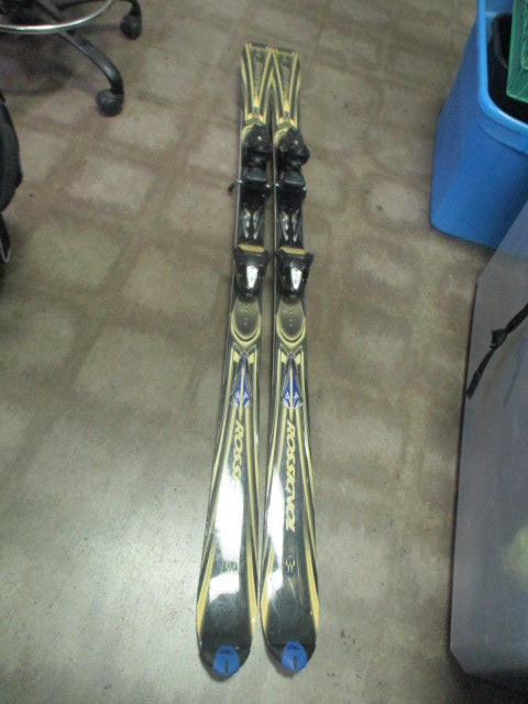 Load image into Gallery viewer, Used Rossignol Salto Downhill Skis w/ Cyber 7 Bindings Size 160cm
