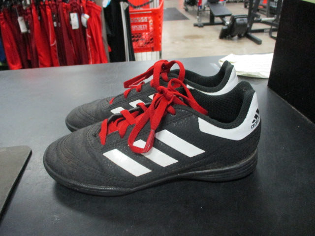 Load image into Gallery viewer, Used  Adidas Goletto 6 Size 1 Indoor Soccer Cleats
