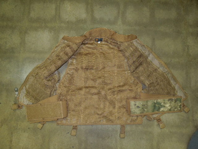 Load image into Gallery viewer, Used Special Ops Co. Molle Digi Cam Tactical Vest Size XL
