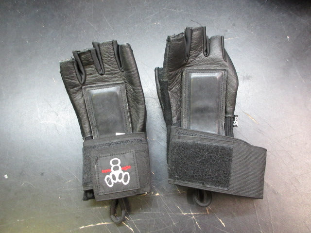 Load image into Gallery viewer, Used Triple Eight Skating Wrist Guards
