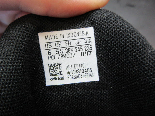 Load image into Gallery viewer, Used Adidas CF Ilation 2.0 Basketball Shoes - Size 6
